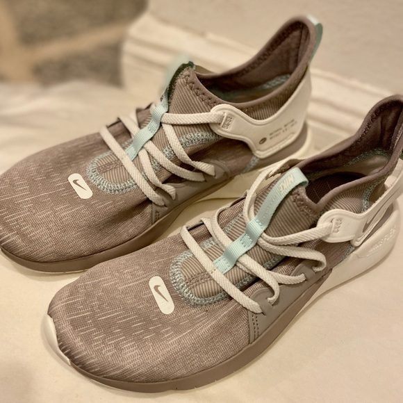 natural motion offset nike